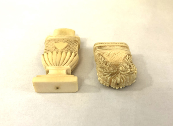 Antique needle case in carved ivory depicting a flower pot 18th - 19th century