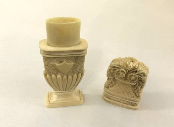 Antique needle case in carved ivory depicting a flower pot 18th - 19th century