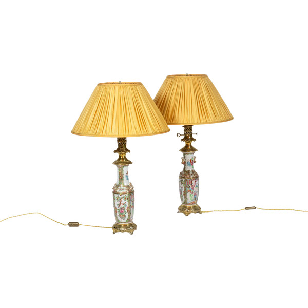 Pair of Canton porcelain and bronze lamps. Circa 1880.