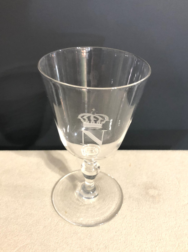 Ancien verre à pied en cristal du service impérial de NAPOLEON III monogrammé du N couronné