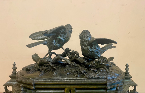 Coffret en bronze signé Jules Moigniez (1835 - 1894)