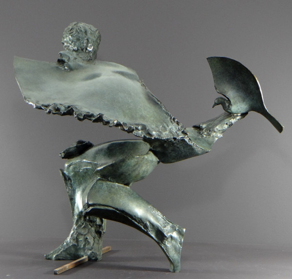 Bernard Vié (nato nel 1947), Statua in bronzo "Il giovane e l'uccello".