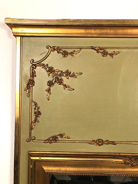 Large Louis XVI style trumeau, green lacquered wood, early 20th century gilding