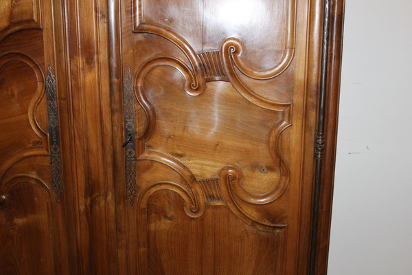 Armoire Charolaise En Noyer Début XIX