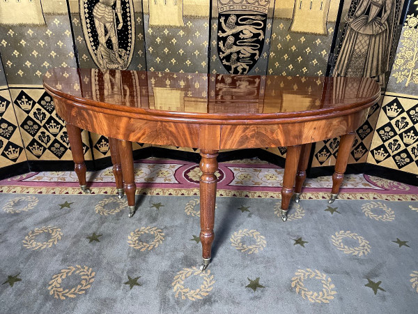 Louis Philippe Half-moon dining table with 8 leaves