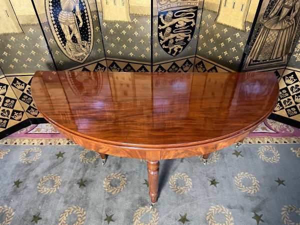 Louis Philippe Half-moon dining table with 8 leaves