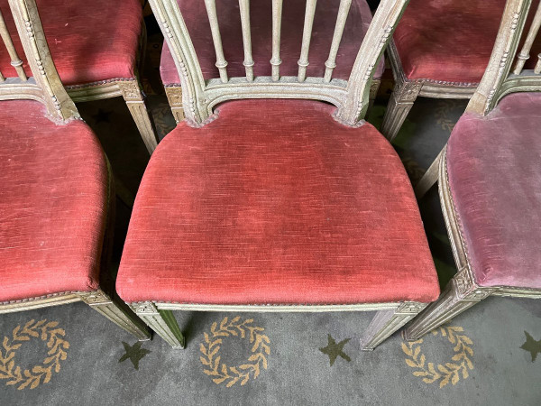 8 Chaises De Style Louis XVI à barrettes