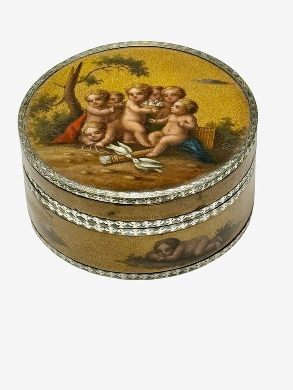 Boite Ronde à Décors De Putti, époque Louis XVI