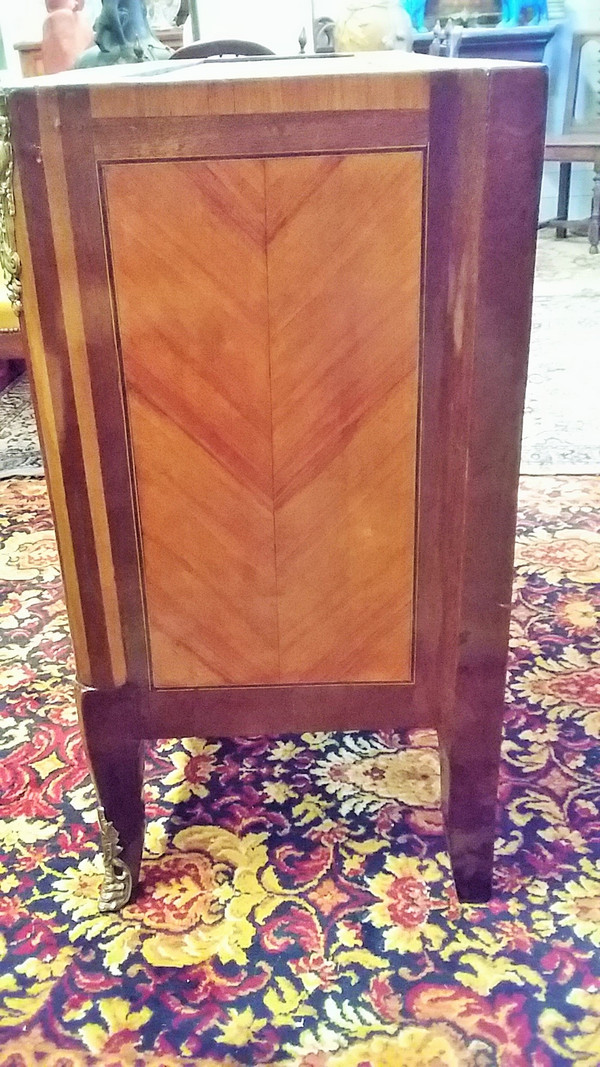 Transition Style Commode In Marquetry Mid 19th Century