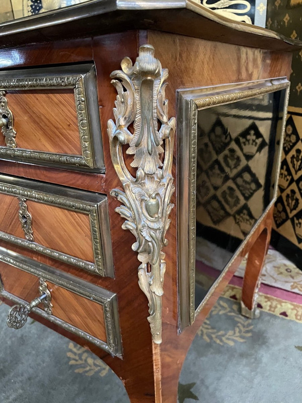 Louis XV Style Flat Desk - Transition In Marquetry