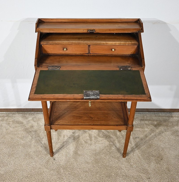 Petit Bureau de Pente en Merisier, style Louis XVI – Début XIXe