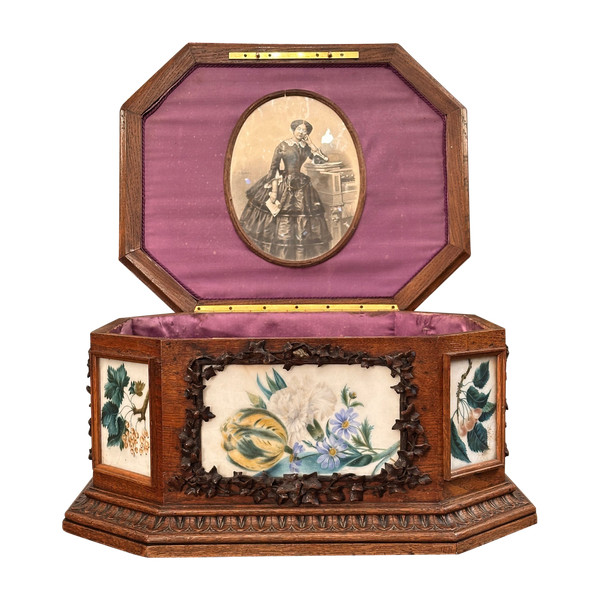 Viardot Frères Et Cie, Rare Carved Wooden Box Napoleon III Period Circa 1850