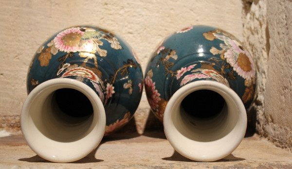 Pair of earthenware vases with blue background of birds and flowers Japan, Satsuma, circa 1900