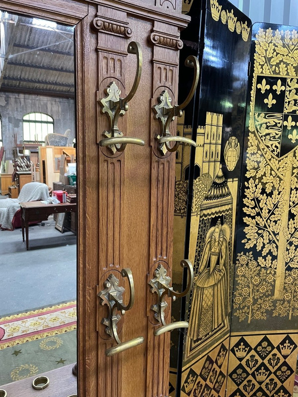 Entrance Cloakroom In Napoleon III Oak