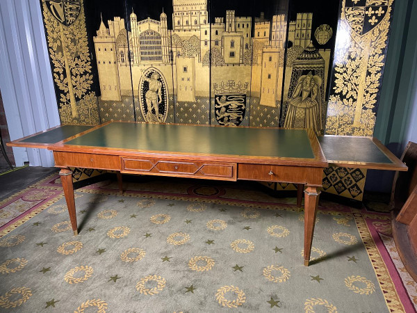 Louis XVI Style Flat Desk