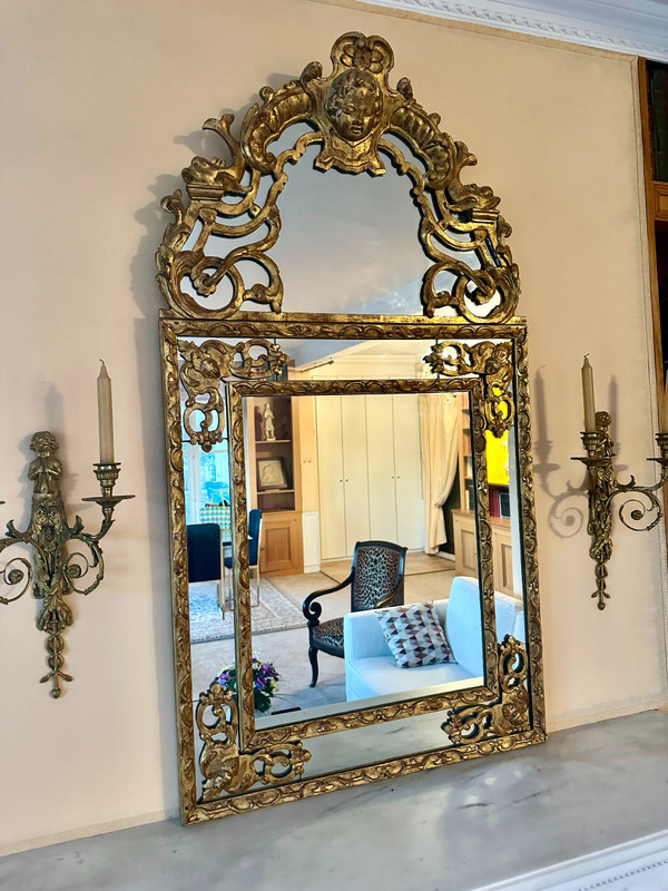 REGENCY STYLE PARCLOSED MIRROR