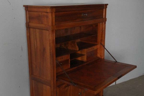 Antico secretaire ribalta in noce fine 700 . Luigi XVI . Mis 95 x 39 h 139. Restaurato 