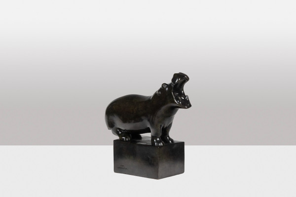 François Pompon. “Hippopotamus”, bronze, 2006 print.