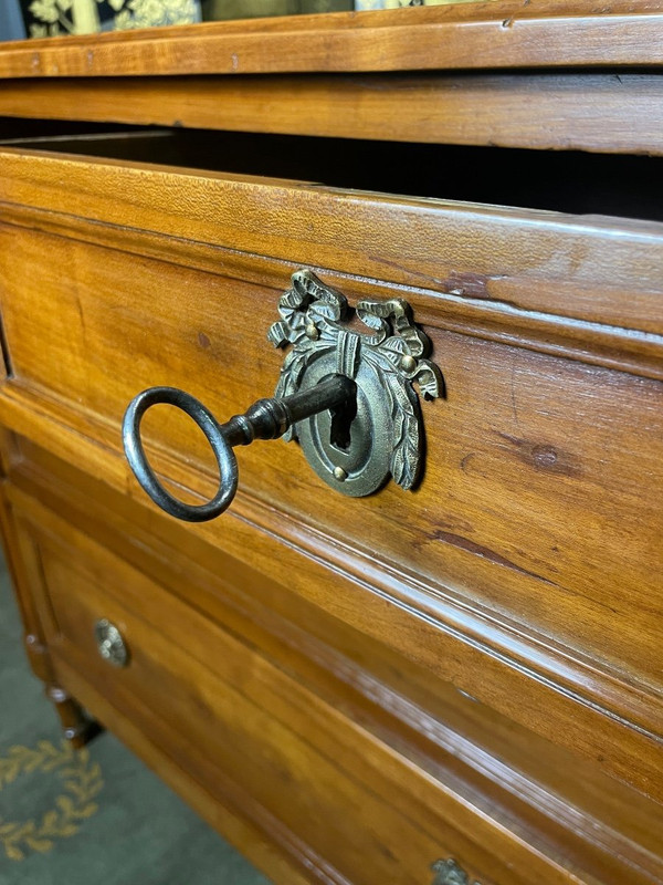 Louis XVI period chest of drawers