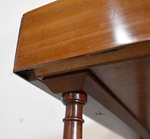 Small Powder Table in Mahogany, "Escalier de Cristal" manufacture, Louis XVI style - Late 19th century