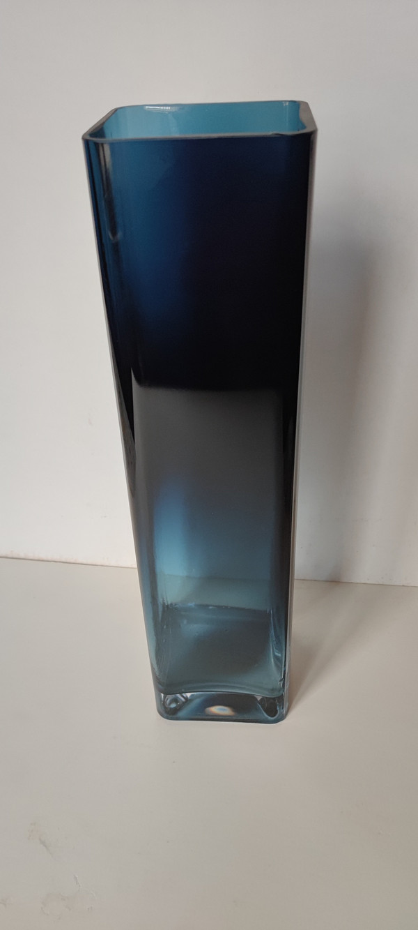 Modernist vase signed A.Riecke 1.1.39