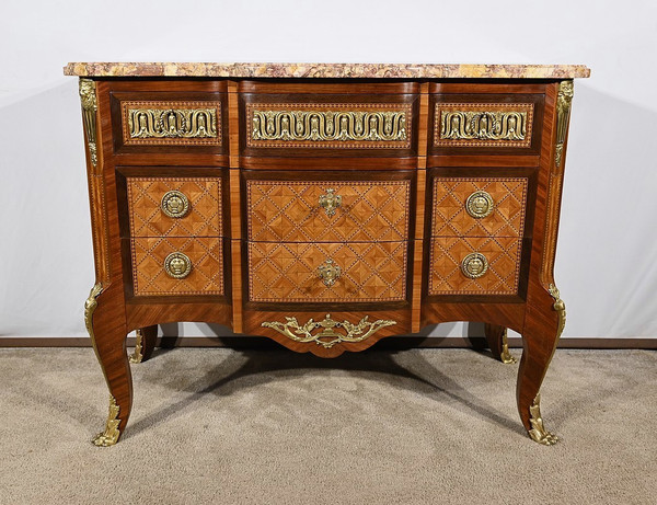 Rosewood and Amaranth chest of drawers, Louis XV / Louis XVI Transition style – Late 19th century