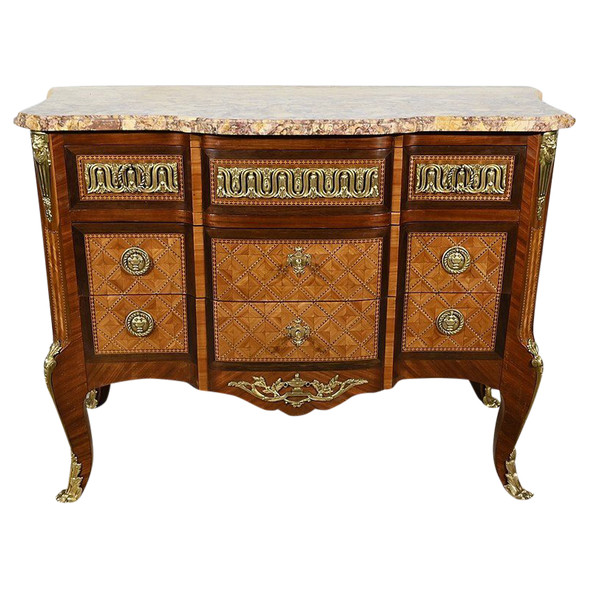 Rosewood and Amaranth chest of drawers, Louis XV / Louis XVI Transition style – Late 19th century