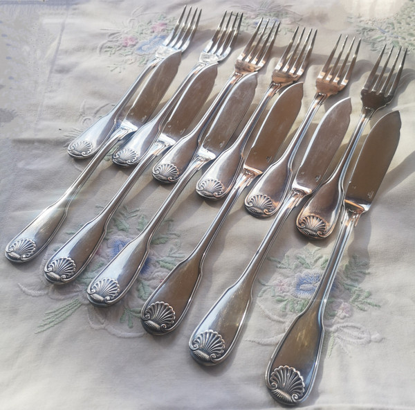 6 pieces of fish cutlery (12 pieces) Arcantia model (shell) Christofle silver plated metal