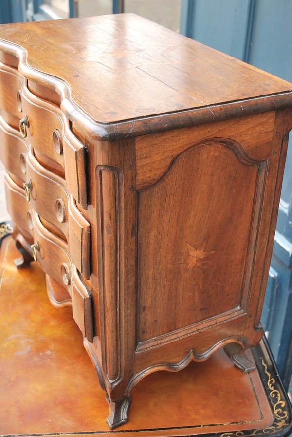 Louis XV Period Master Commode, 18th Century