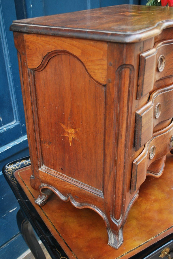 Louis XV Period Master Commode, 18th Century