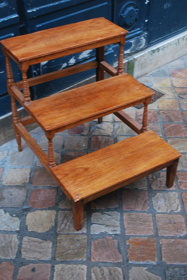 Library Step Stool In Natural Wood, 19th Century