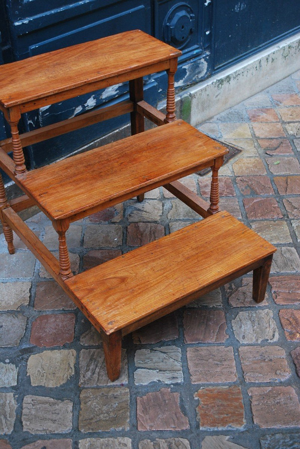 Library Step Stool In Natural Wood, 19th Century