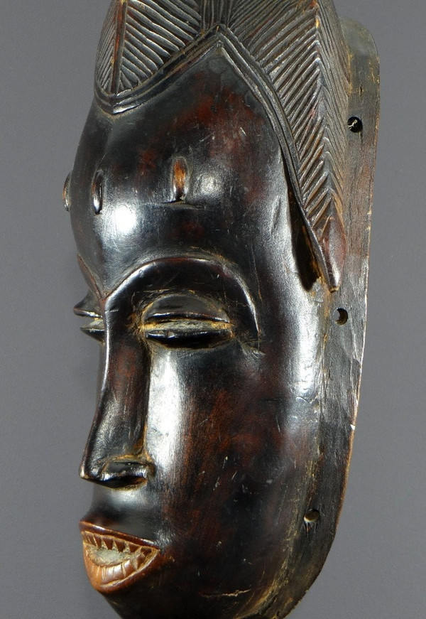 Côte d'Ivoire, Peuple Gouro, Années 1940/1950, Masque Féminin De Danse Gu En Bois Dur.