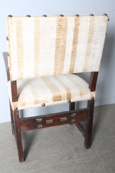 Fauteuil de réfectoire ancien en noyer du 18ème siècle. Ombrie XVIIIe siècle. Chaise