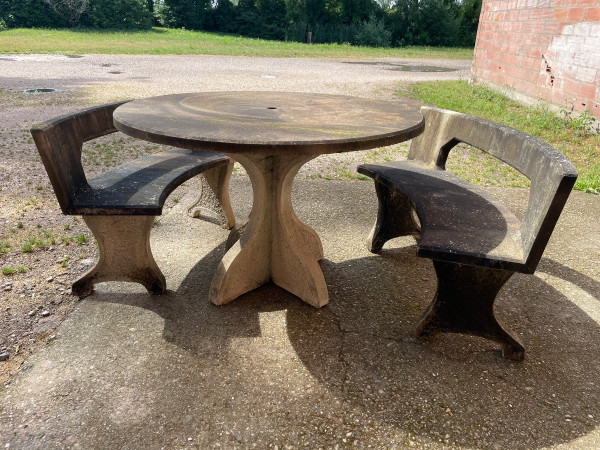 Salon De Jardin En Pierre - Ciment Table Et Bancs