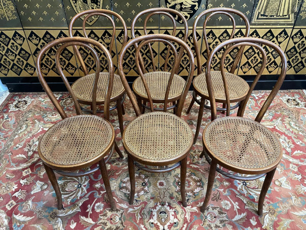 Suite De 6 Chaises De Bistrot Kohn Pas Thonet N18