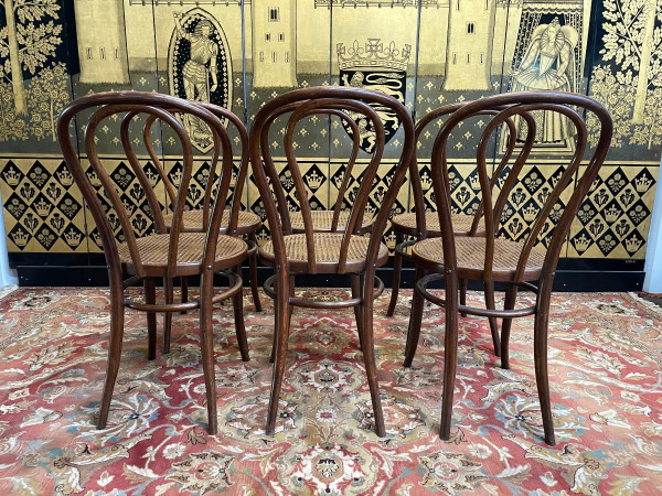 Suite De 6 Chaises De Bistrot Kohn Pas Thonet N18