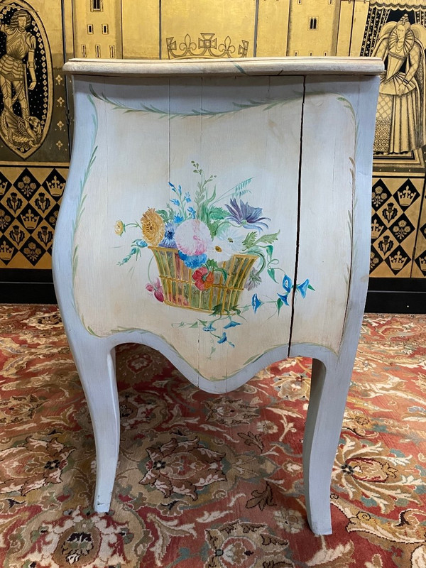 Louis XV style painted chest of drawers