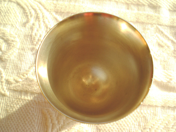 Pretty timpani on pedestal with gadroon motif Christofle goldsmith