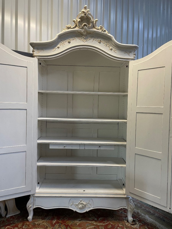 Louis XV Bedroom - Bed - Armoire Et Chevet