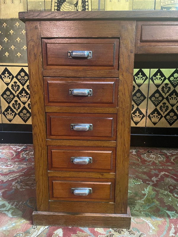 Administrative Oak Pedestal Desk