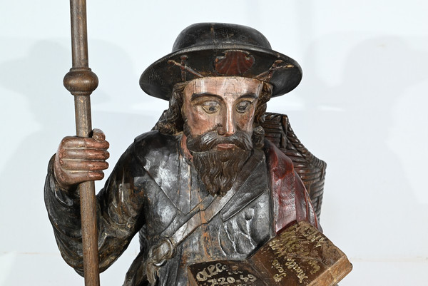 Important Sculpture of Saint James in Polychromed Oak – 18th Century