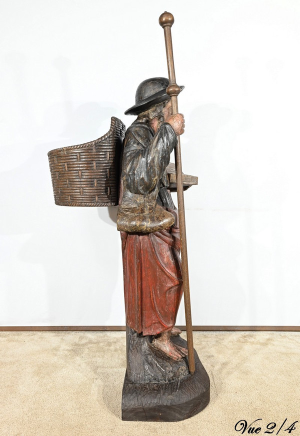 Important Sculpture of Saint James in Polychromed Oak – 18th Century