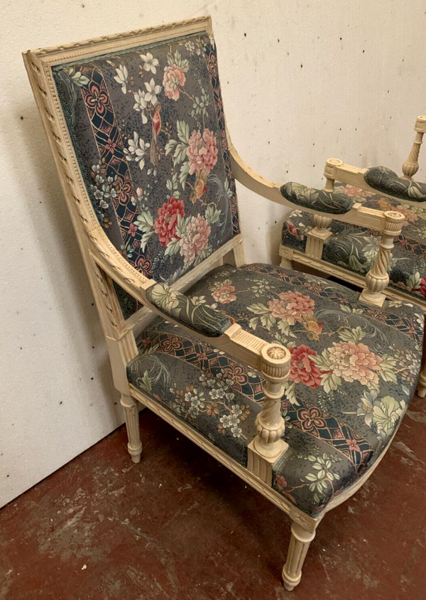 Pair of Louis XVI style armchairs in white lacquered beech 20th century