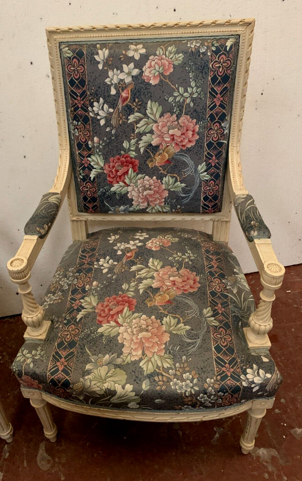 Pair of Louis XVI style armchairs in white lacquered beech 20th century