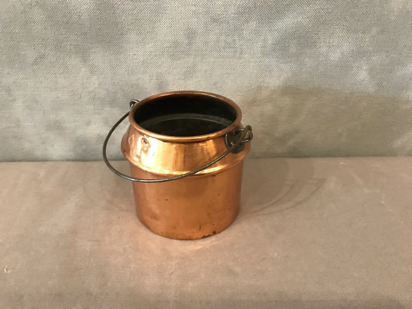 small 18th century copper pot