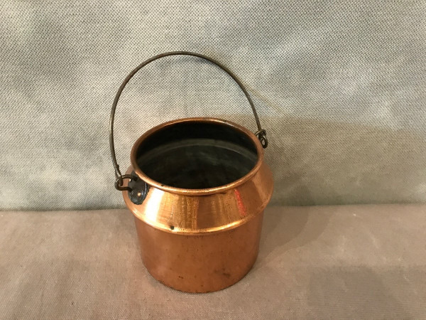 small 18th century copper pot