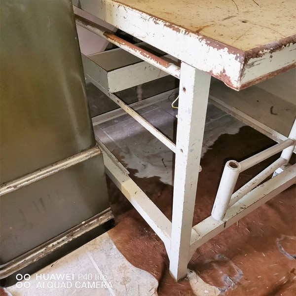 Beautiful Post Office sorting rack with 16 industrial compartments