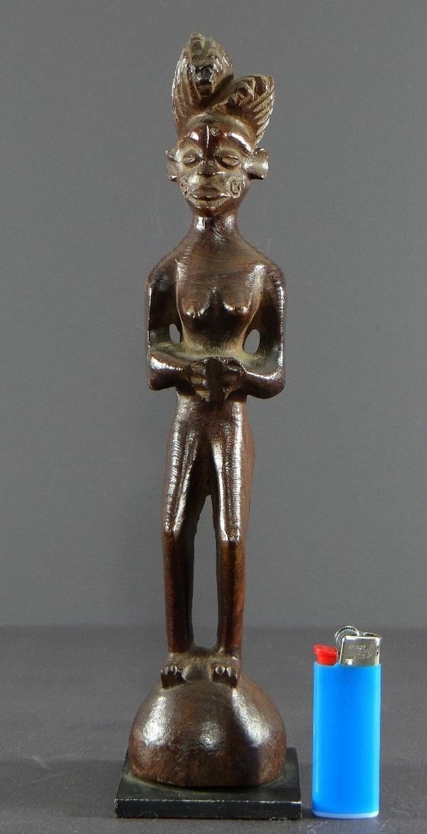 Angola, Peuple Lwena, Premier Tiers Du XXème Siècle, Statue Personnage Féminin En Bois Dur. 