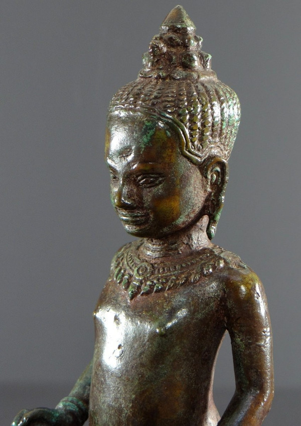 Cambogia, Popolo Khmer, Fine del XIX secolo, Statua di Vishnu in bronzo.